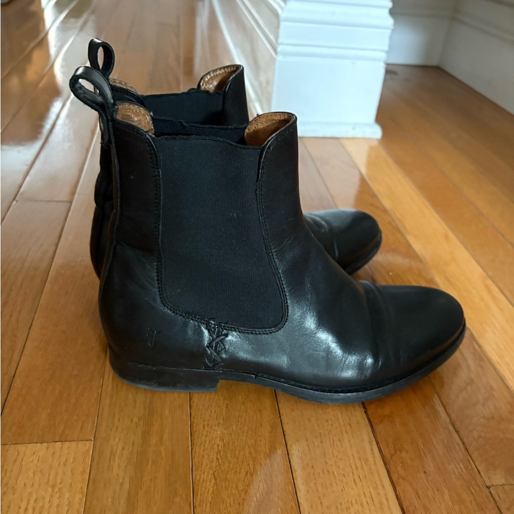Frye Melissa Chelsea Boot